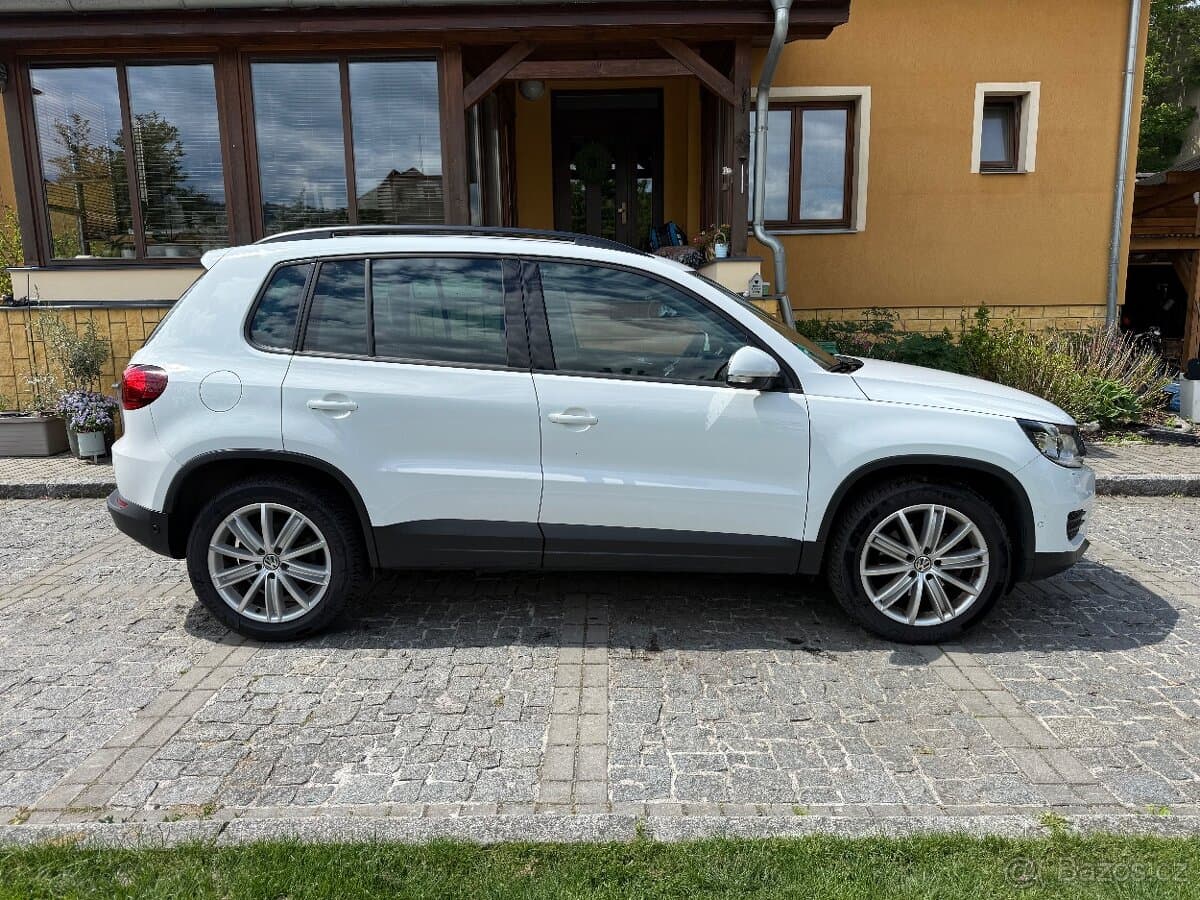 2015 Volkswagen TIGUAN - 3