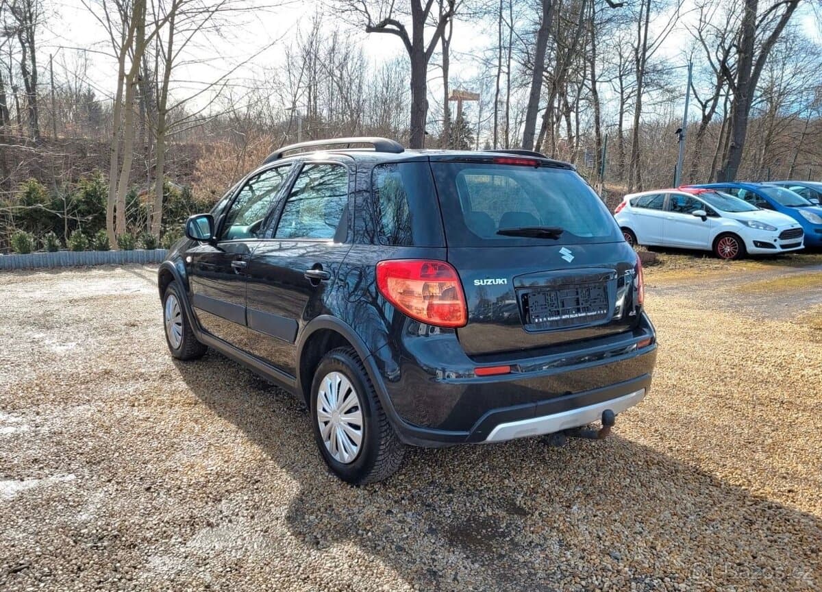 2011 Suzuki SX4 - 3