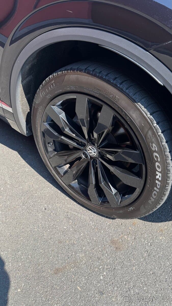 2019 Volkswagen TOUAREG - 3