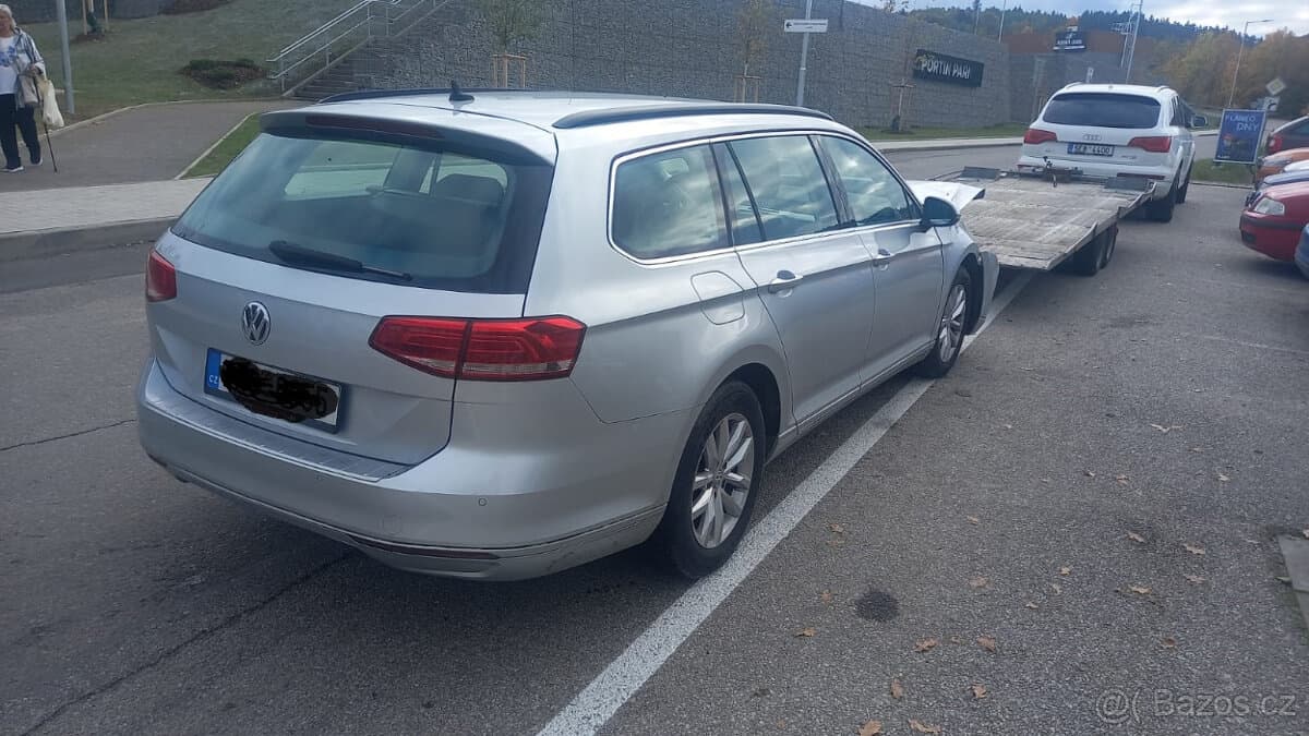 2017 Volkswagen PASSAT - 3
