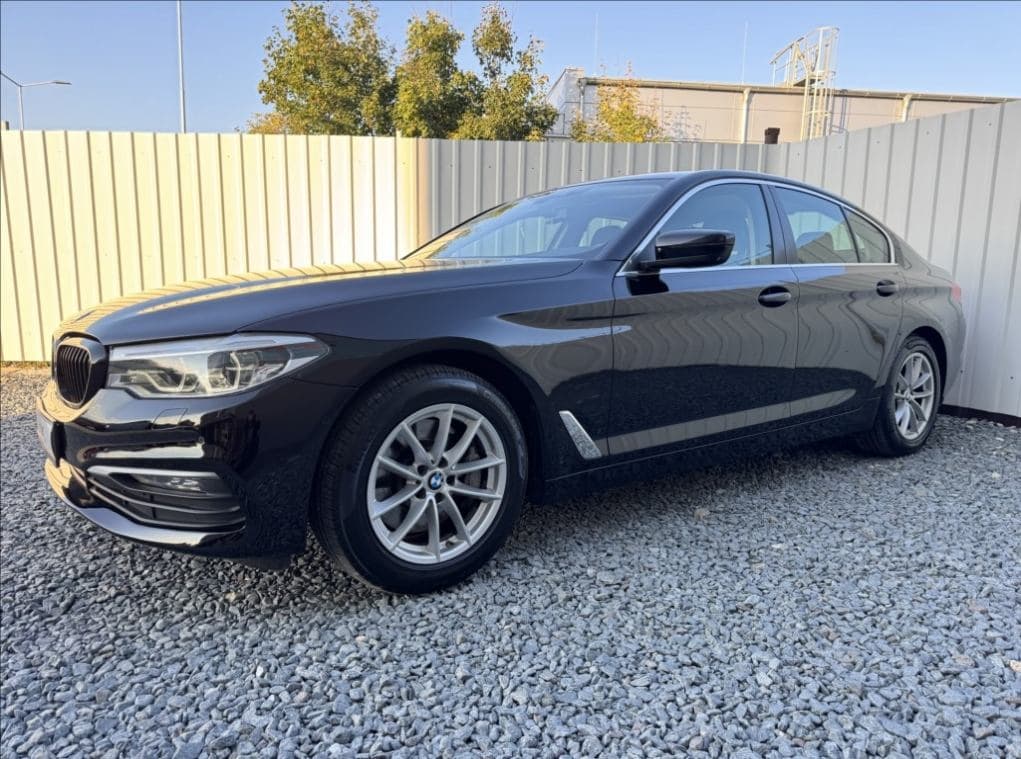 2019 BMW 5-SERIES - 3