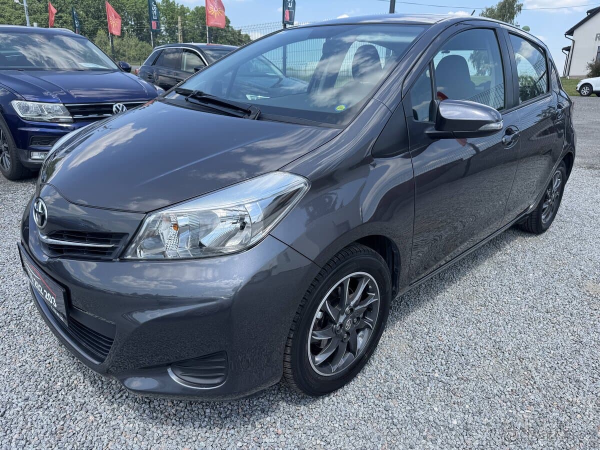 2012 Toyota YARIS - 3