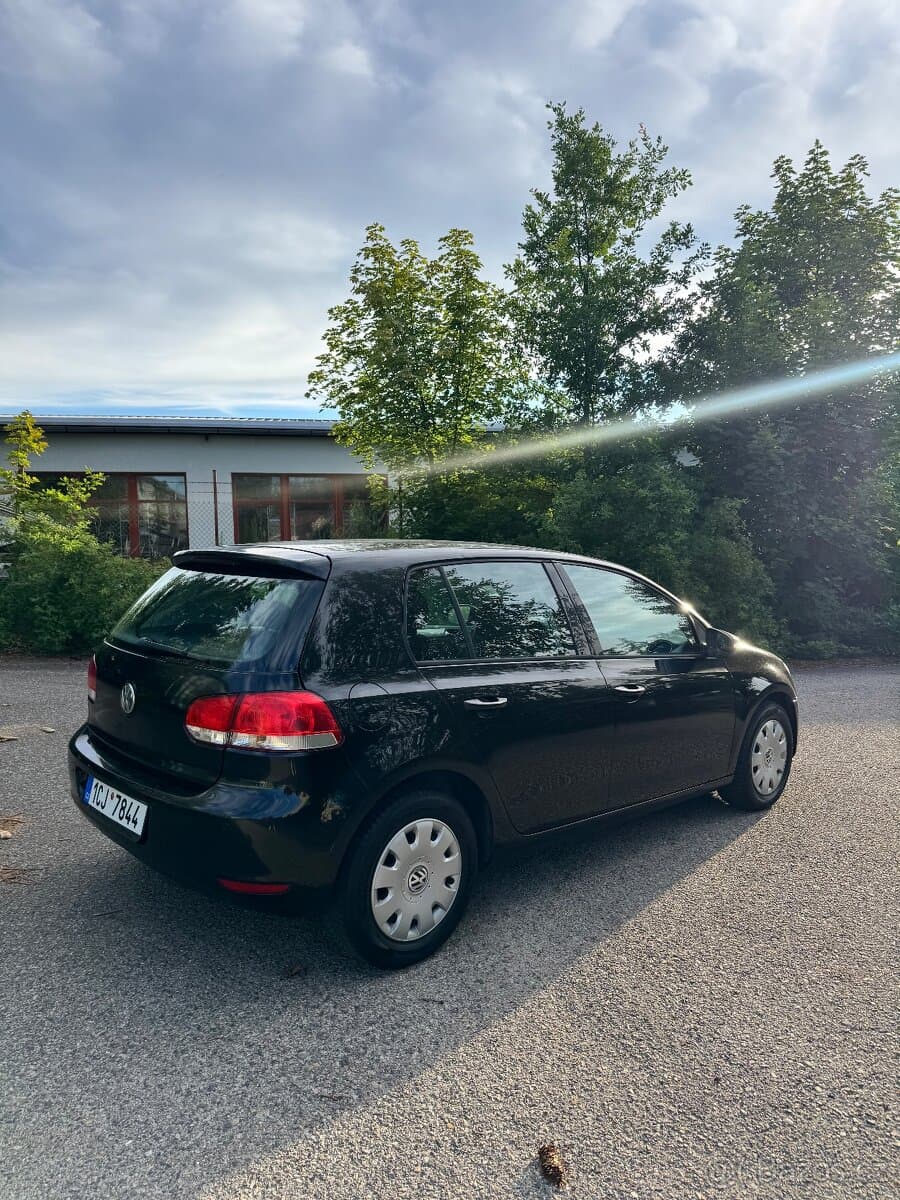 2010 Volkswagen GOLF - 3