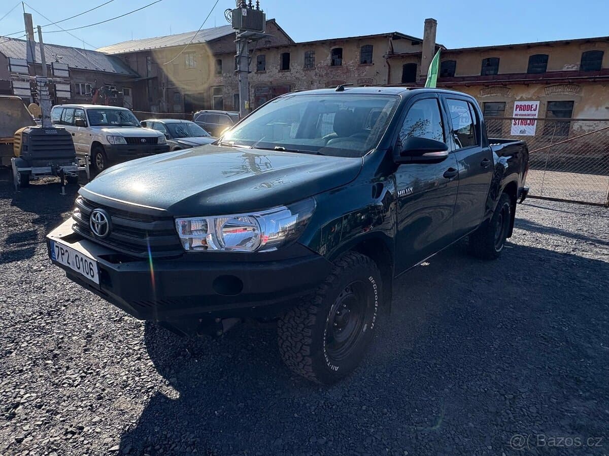 2017 Toyota HILUX - 3