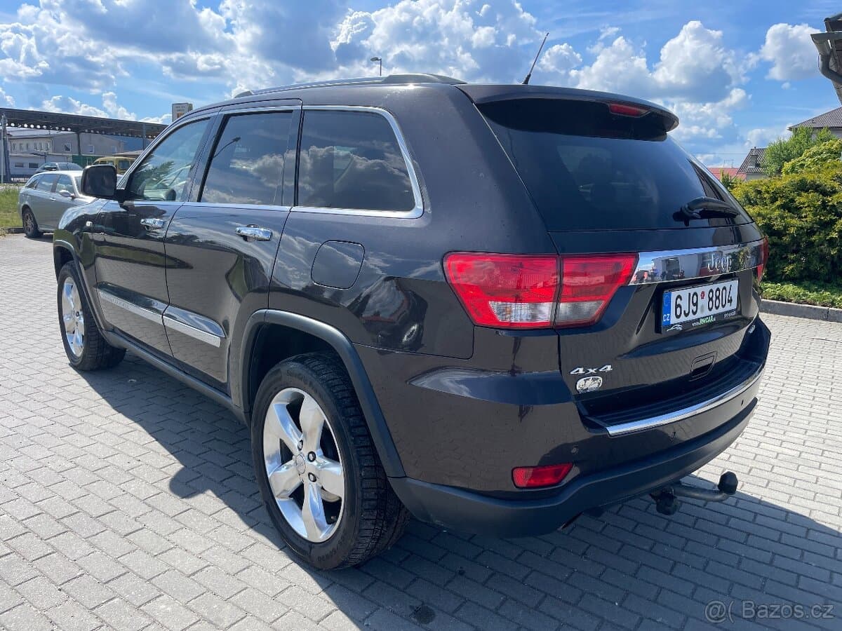 2013 Jeep CHEROKEE - 3