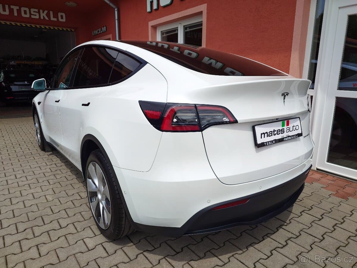 2022 Tesla MODEL Y - 3
