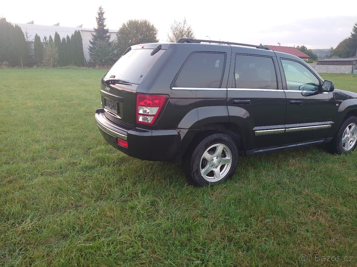 2006 Jeep CHEROKEE - 3