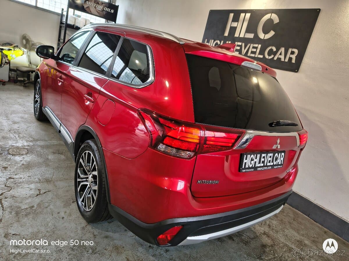 2017 Mitsubishi OUTLANDER - 3