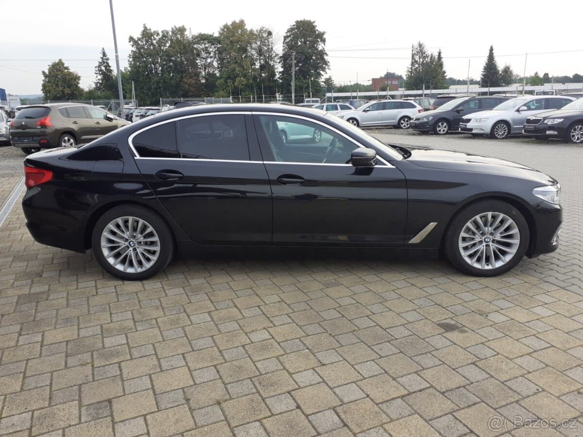 2019 BMW 5-SERIES - 3