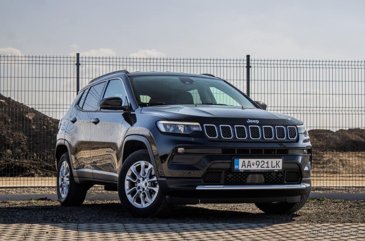 2022 Jeep COMPASS - 3