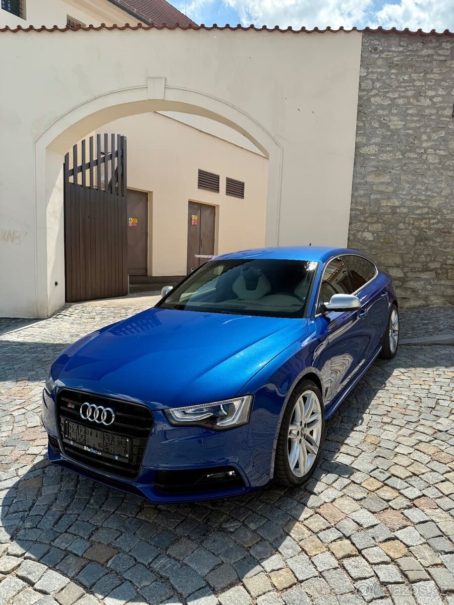2012 Audi S5 - 3