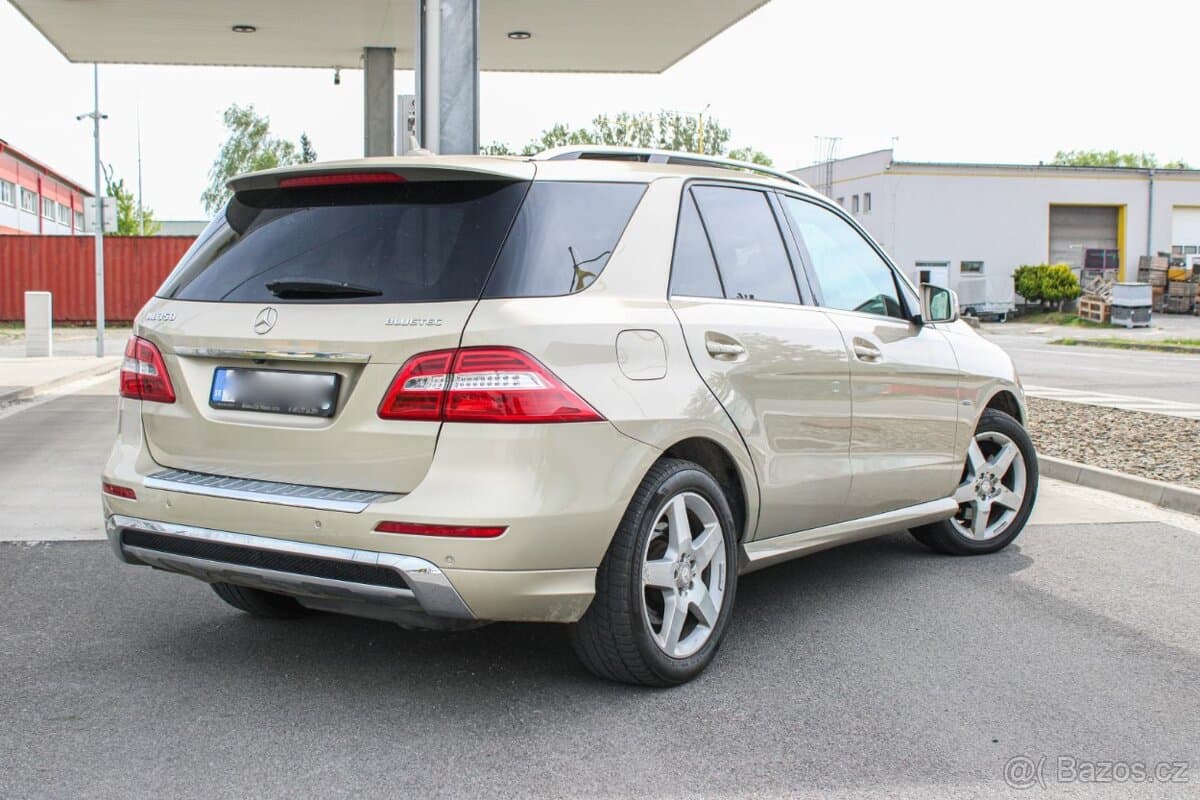 2012 Mercedes-Benz M-CLASS - 3