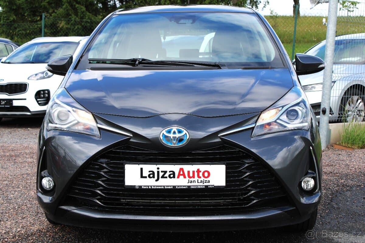 2017 Toyota YARIS - 3