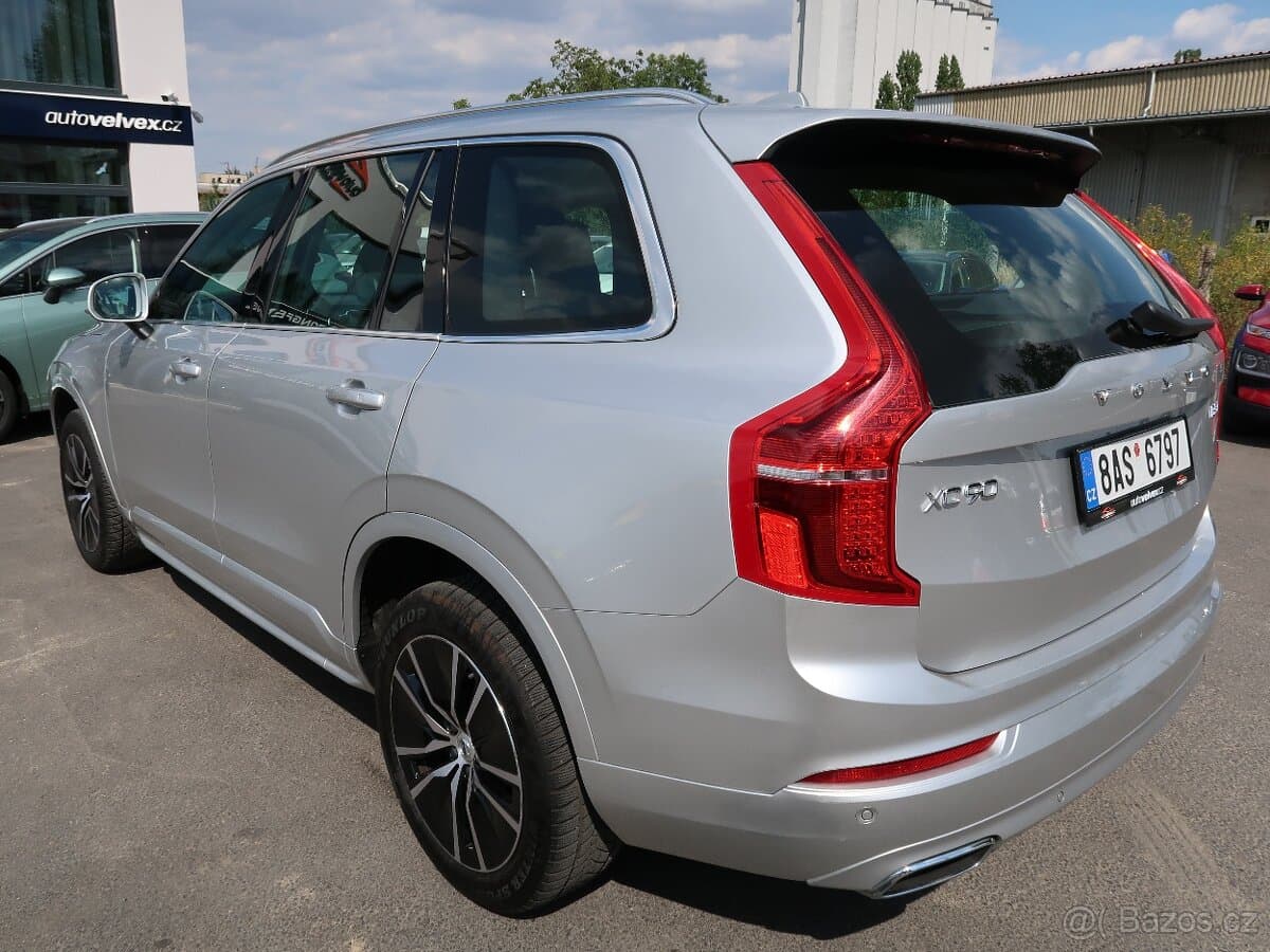 2021 Volvo XC90 - 3