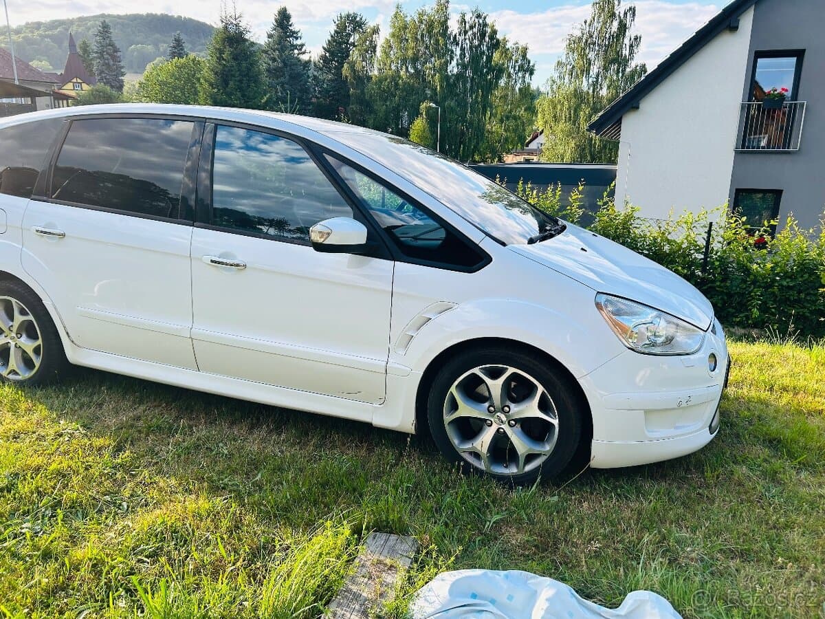 2008 Ford S-MAX - 3
