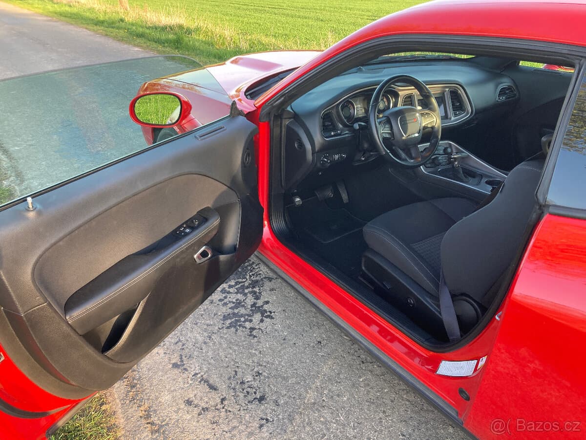2019 Dodge CHALLENGER - 3