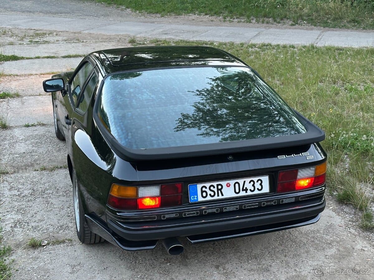 1989 Porsche 944 - 3
