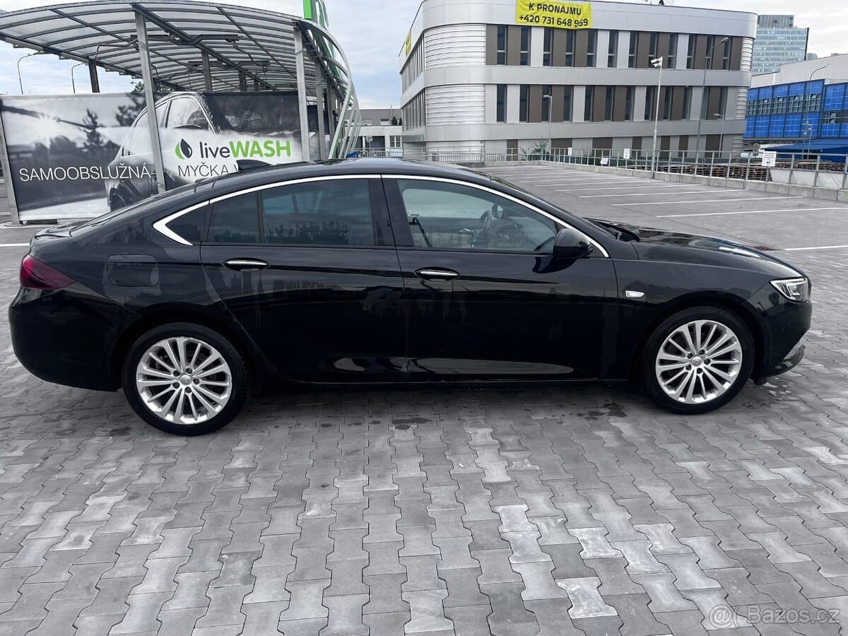 2017 Opel INSIGNIA - 3