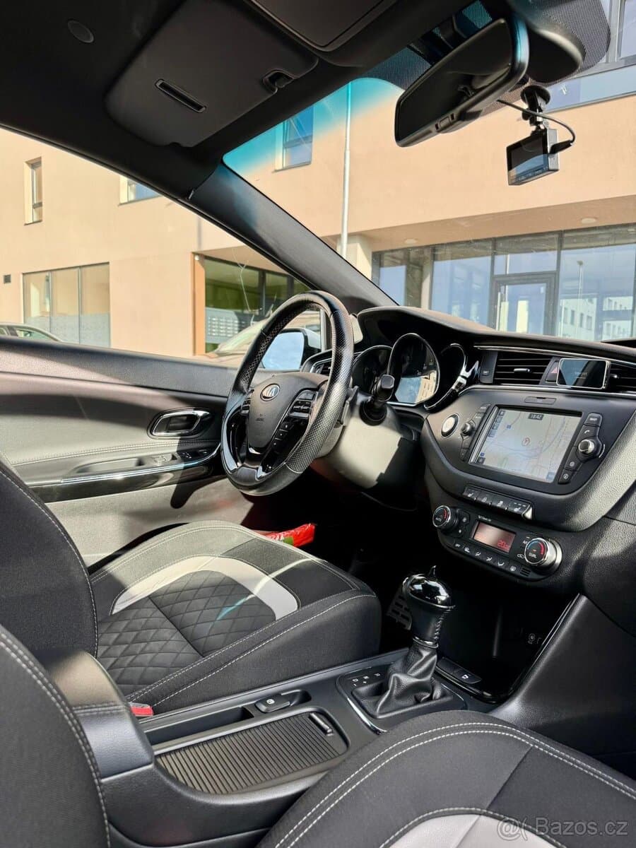 2017 Kia PROCEED - 3