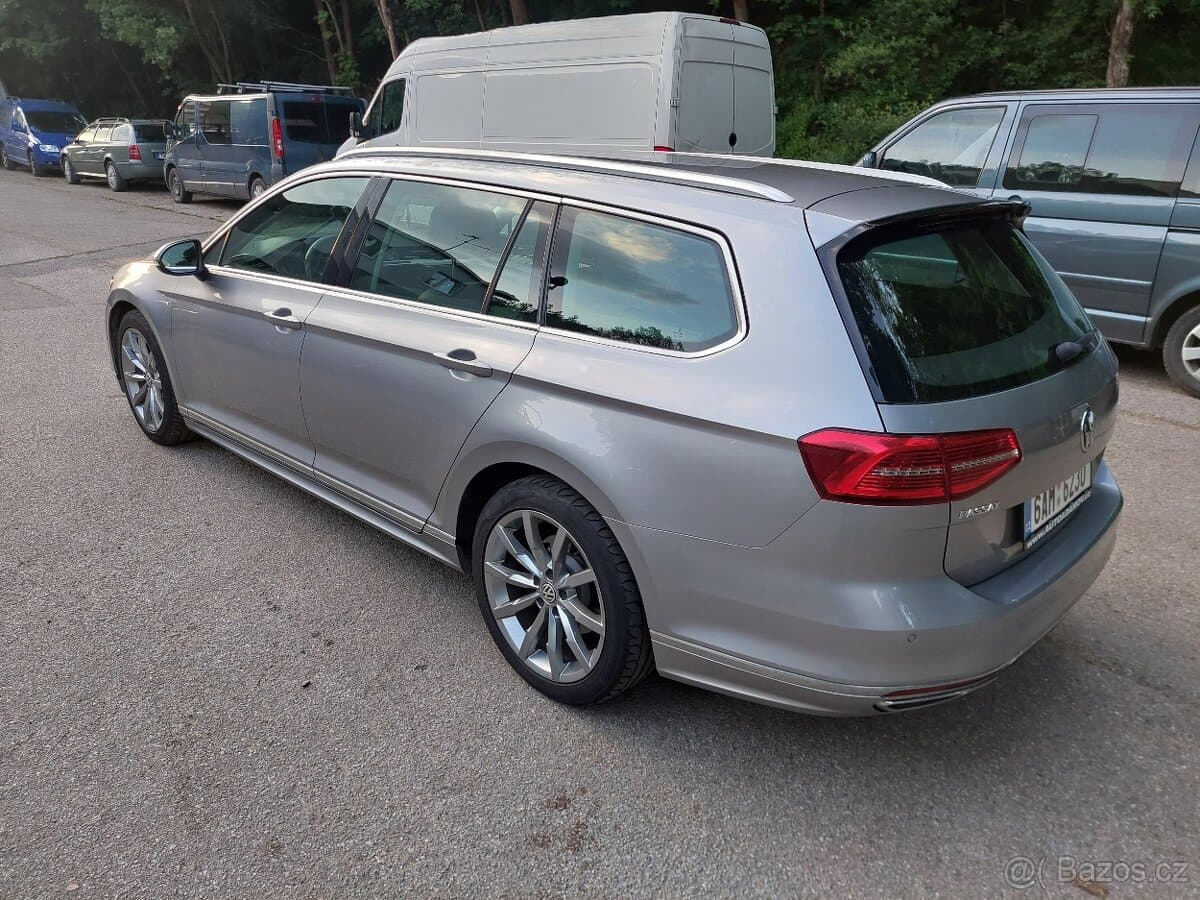 2017 Volkswagen PASSAT - 3