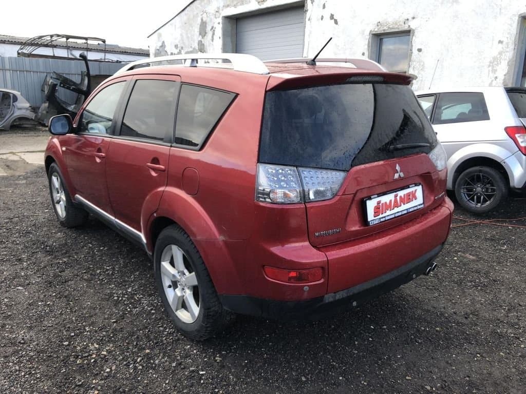 2009 Mitsubishi OUTLANDER - 3