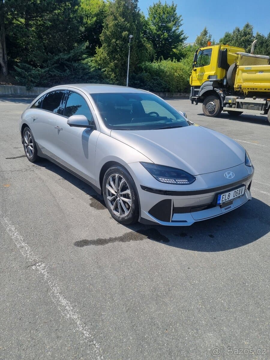 2023 Hyundai IONIQ 6 - 3