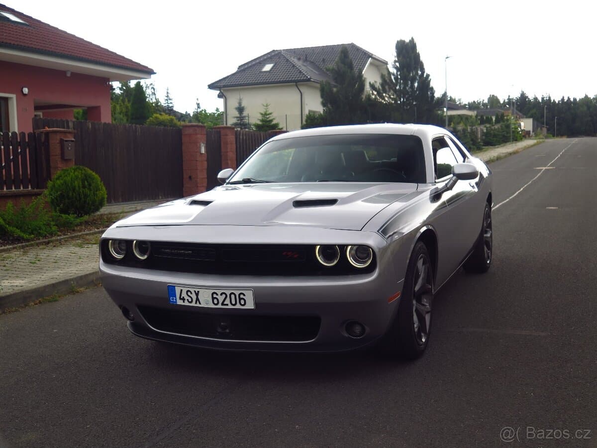 2018 Dodge CHALLENGER - 3
