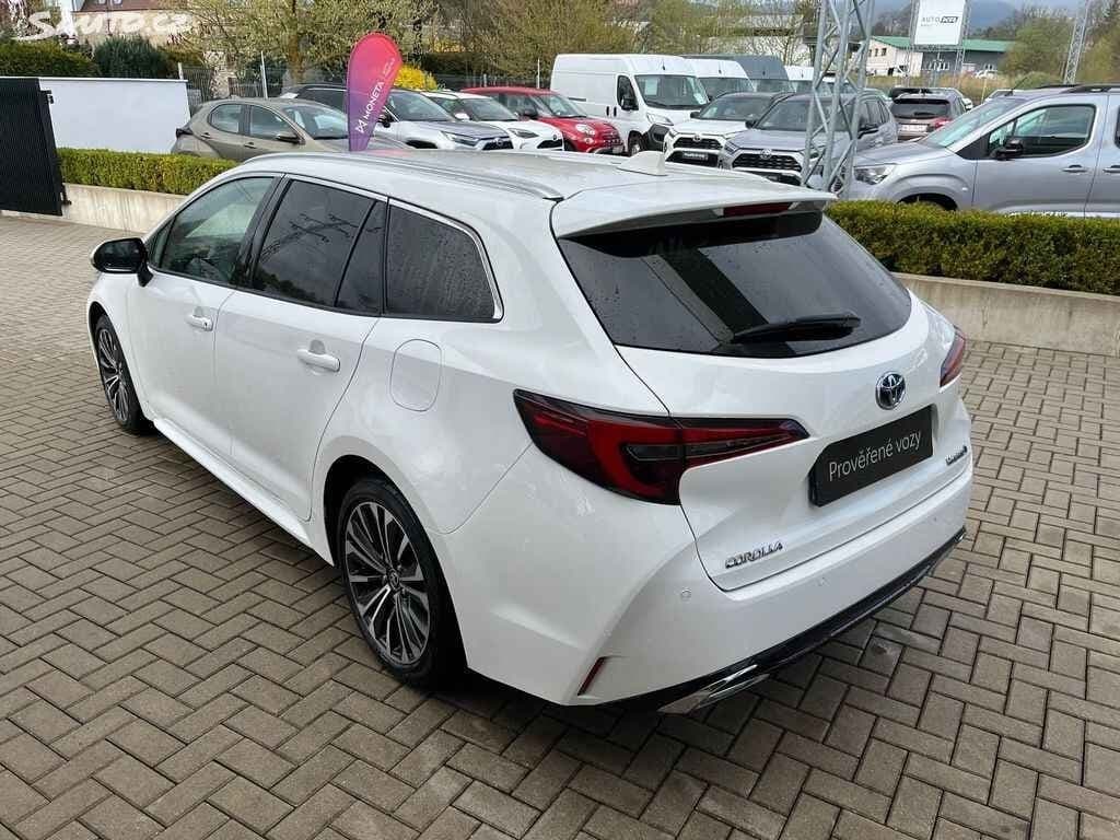 2023 Toyota COROLLA - 3
