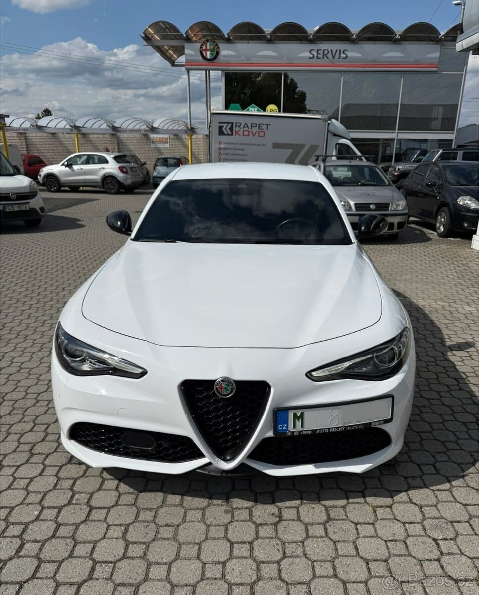2022 Alfa Romeo GIULIA - 3