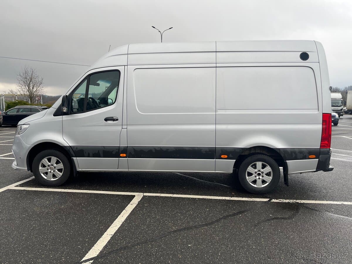 Mercedes-Benz SPRINTER - 3