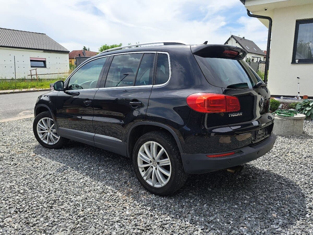 2012 Volkswagen TIGUAN - 3