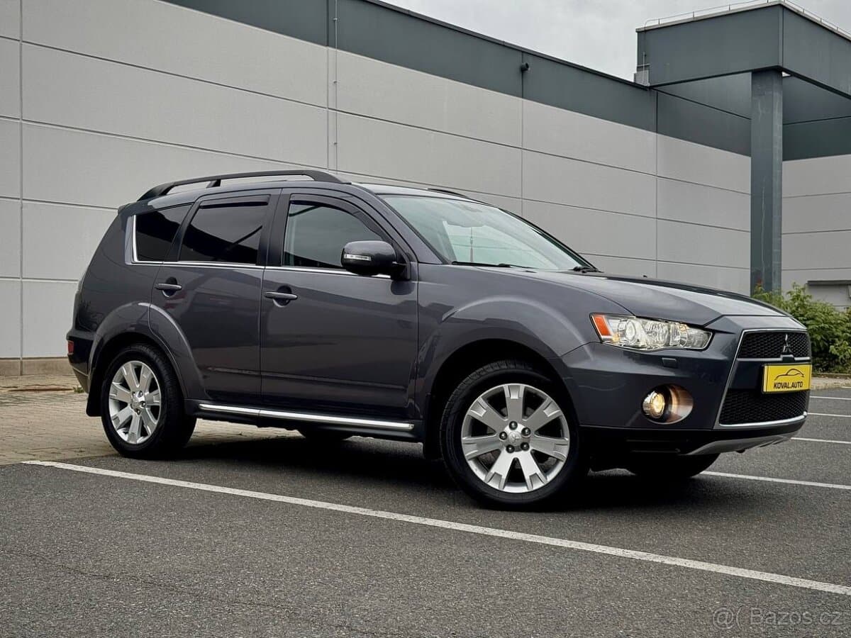 2011 Mitsubishi OUTLANDER - 3