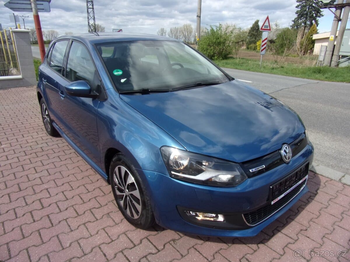 2017 Volkswagen POLO - 3