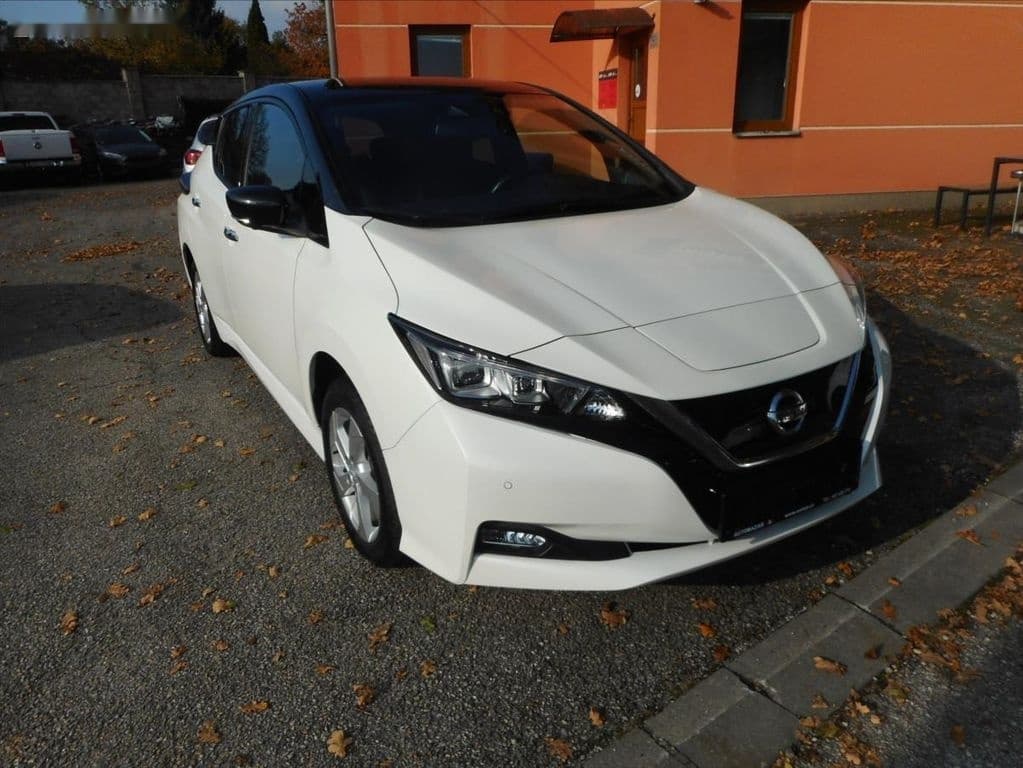 2021 Nissan LEAF - 3