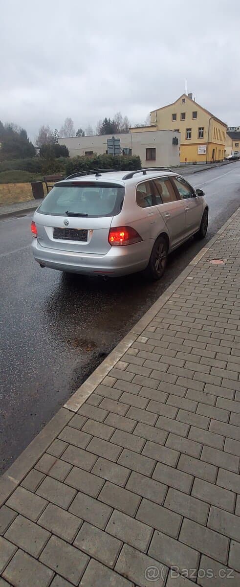 2010 Volkswagen GOLF - 3