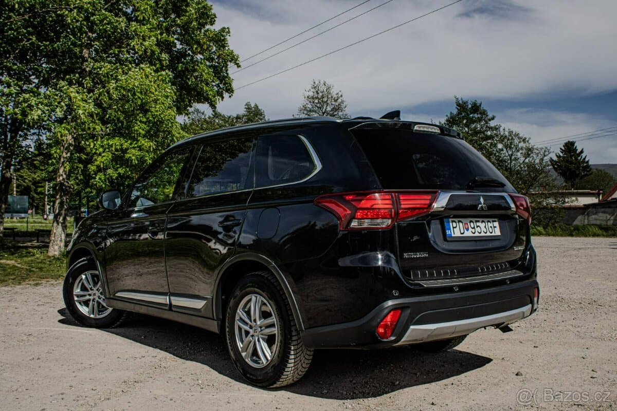 2018 Mitsubishi OUTLANDER - 3