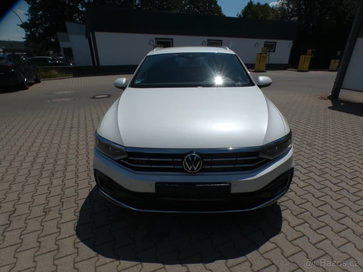 2020 Volkswagen PASSAT - 3