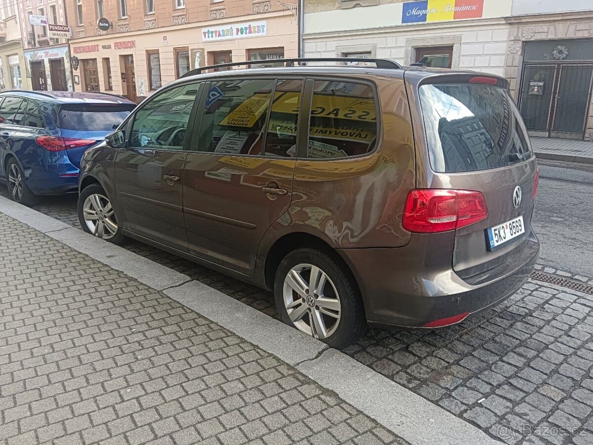 2010 Volkswagen TOURAN - 3