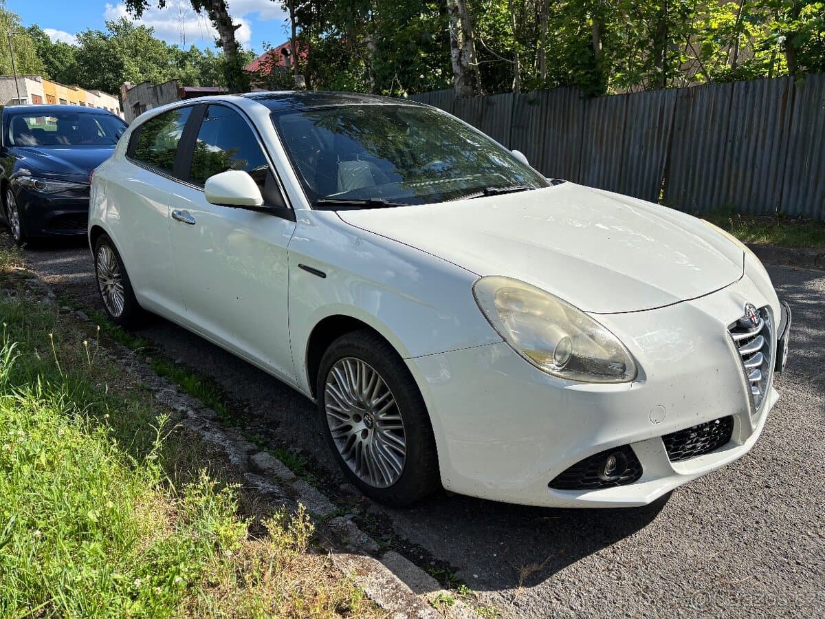 2011 Alfa Romeo GIULIETTA - 3