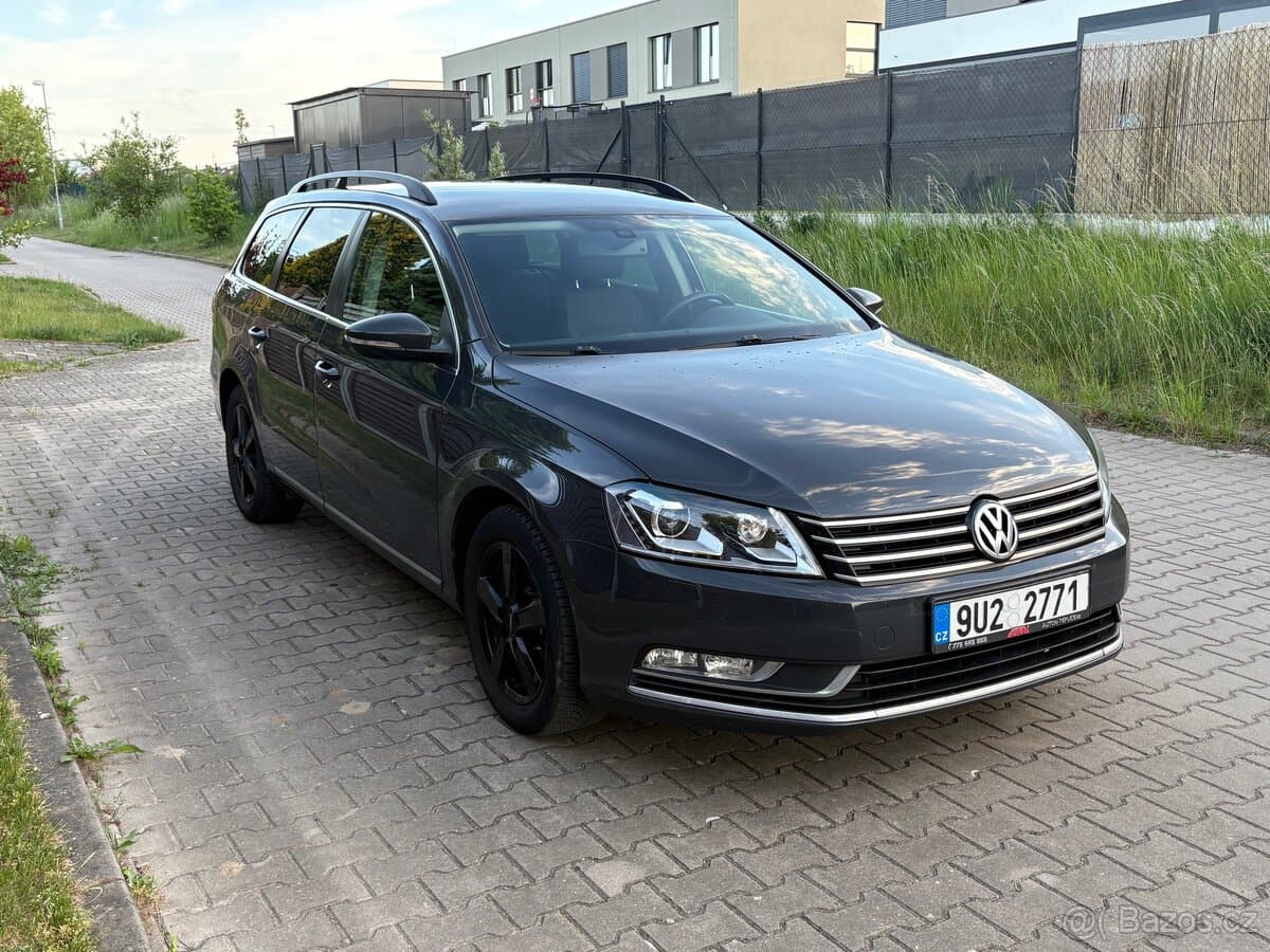 2013 Volkswagen PASSAT - 3