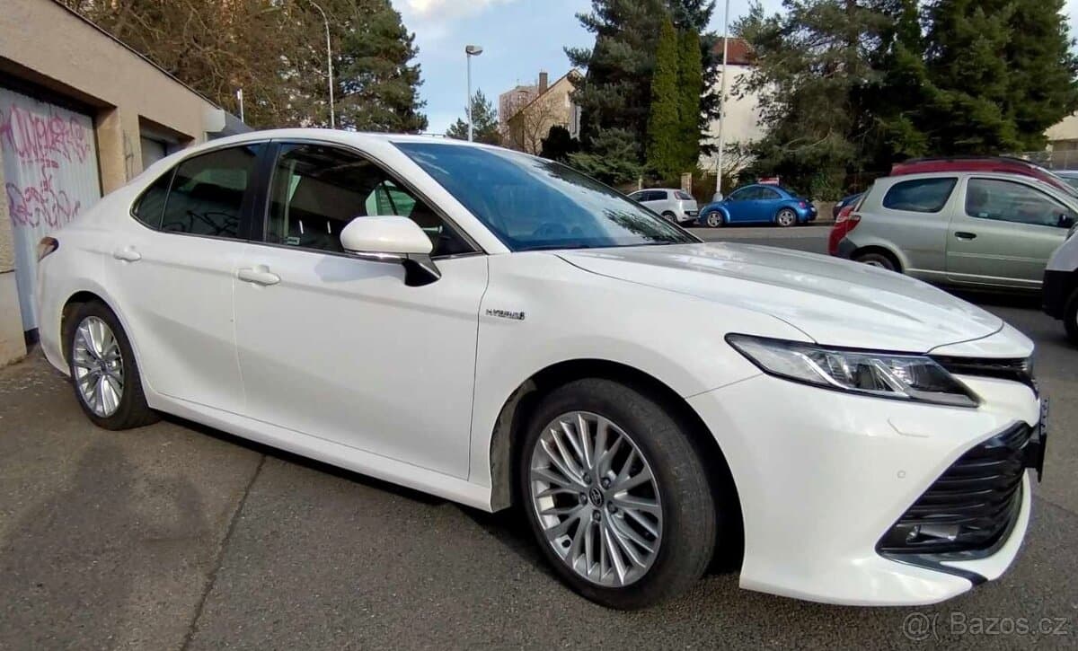 2020 Toyota CAMRY - 3