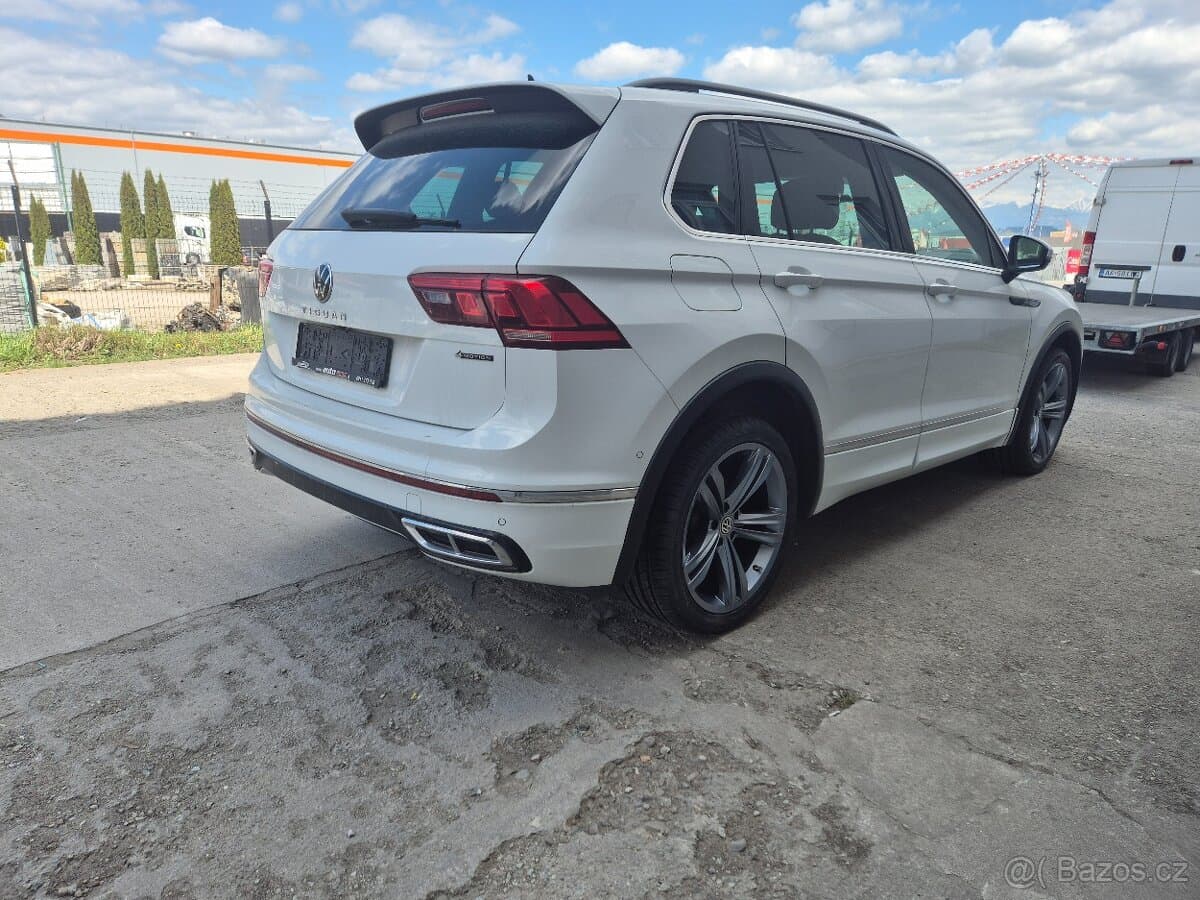 2021 Volkswagen TIGUAN - 3