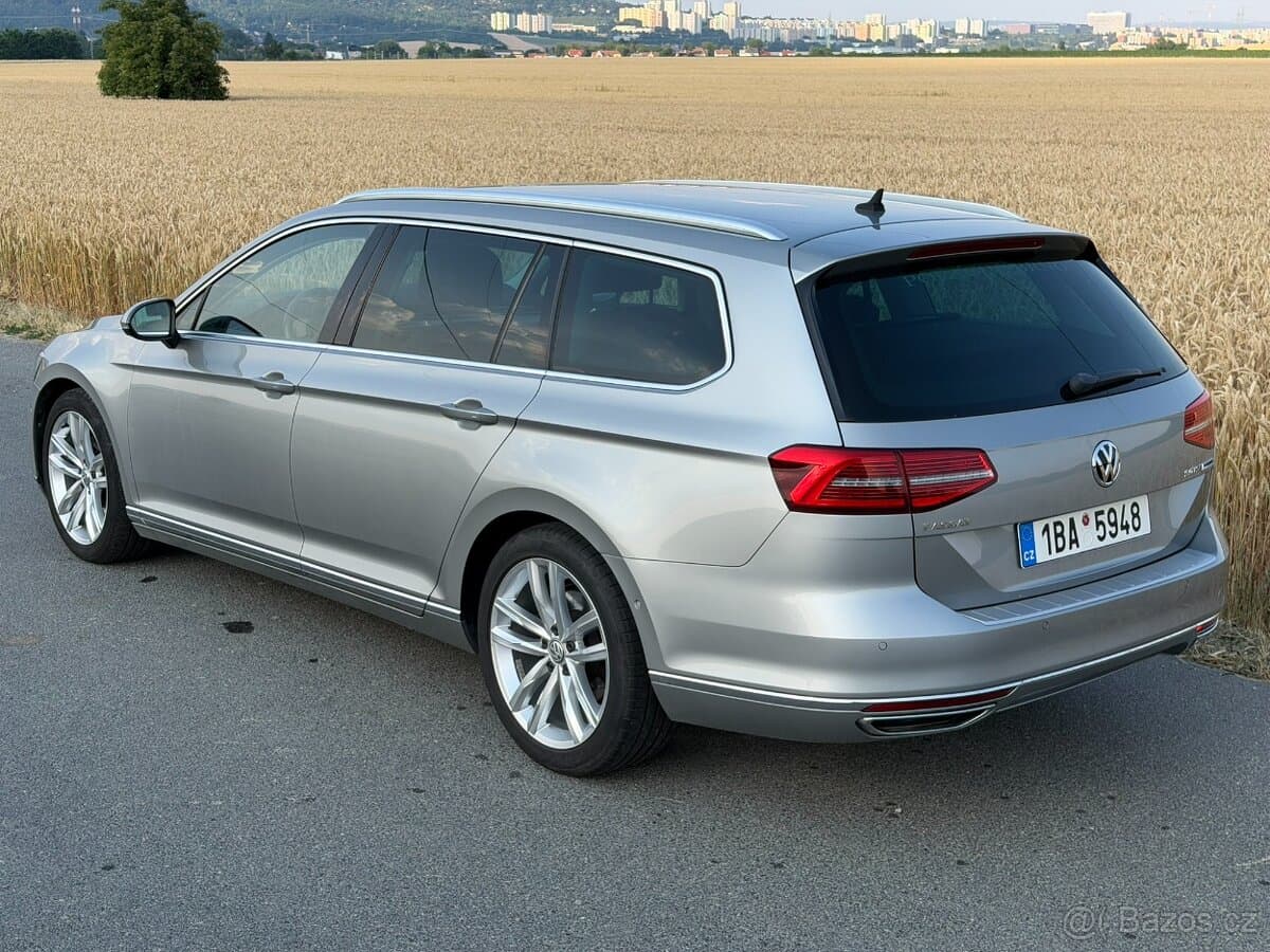 2015 Volkswagen PASSAT - 3