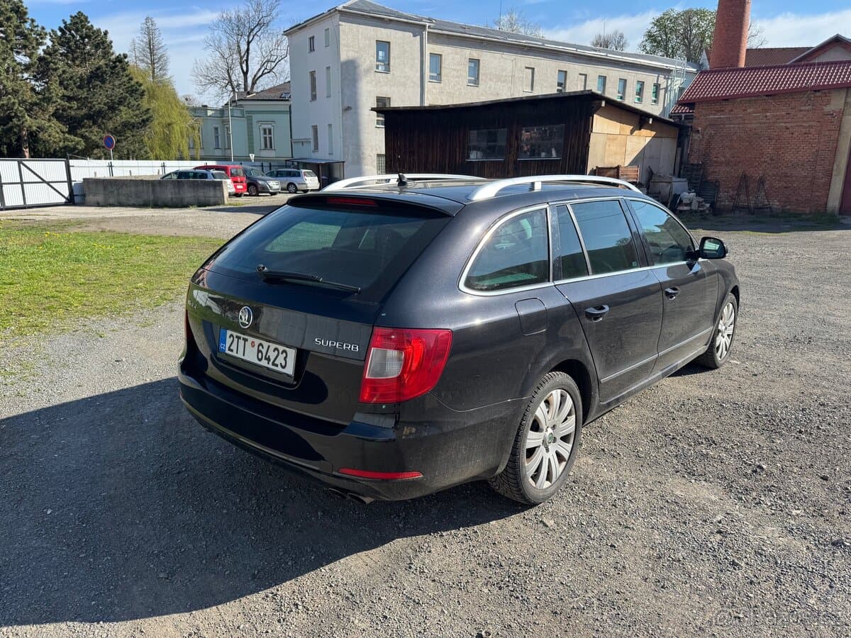 2010 Škoda SUPERB - 3