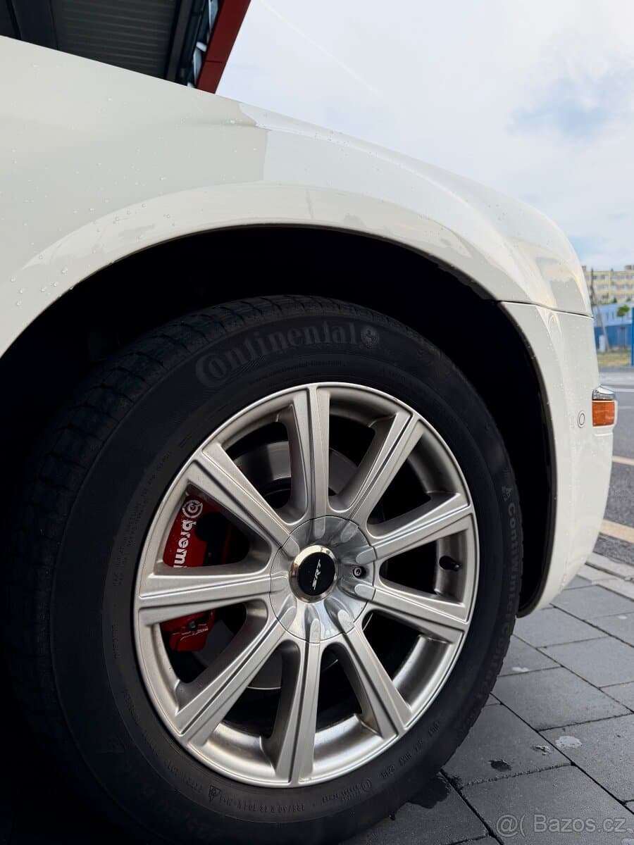 2010 Chrysler 300C - 3