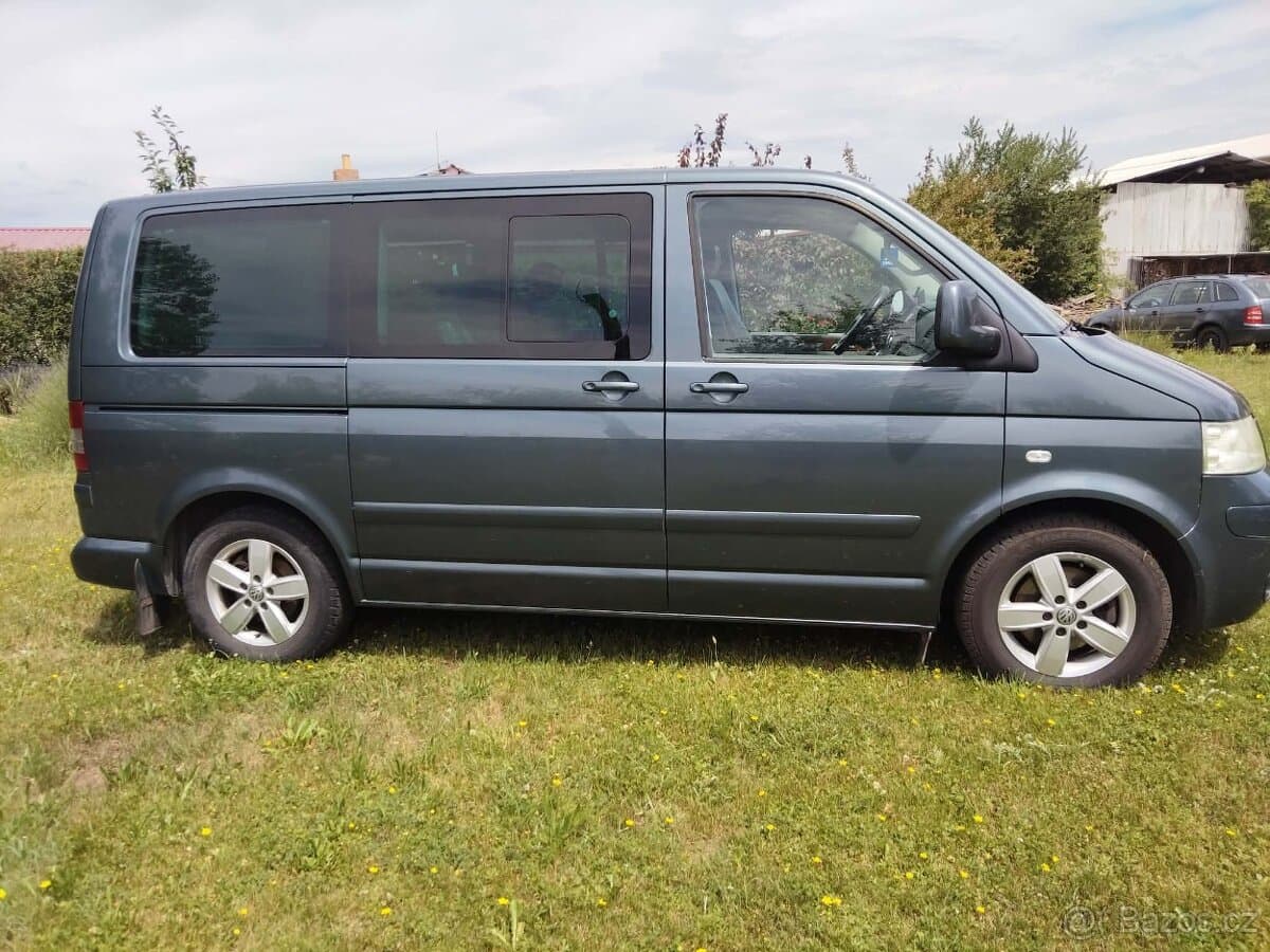 2005 Volkswagen MULTIVAN - 3