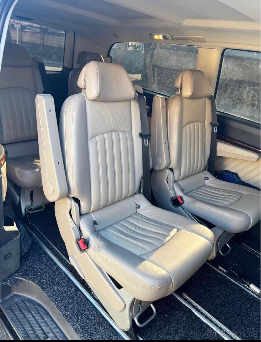 2011 Mercedes-Benz VIANO - 3