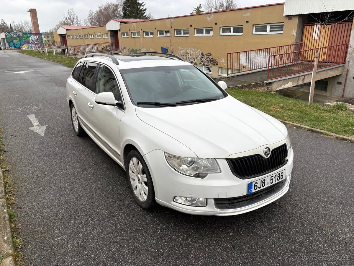 2011 Škoda SUPERB - 3