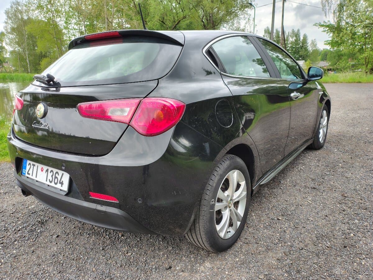 2010 Alfa Romeo GIULIETTA - 3