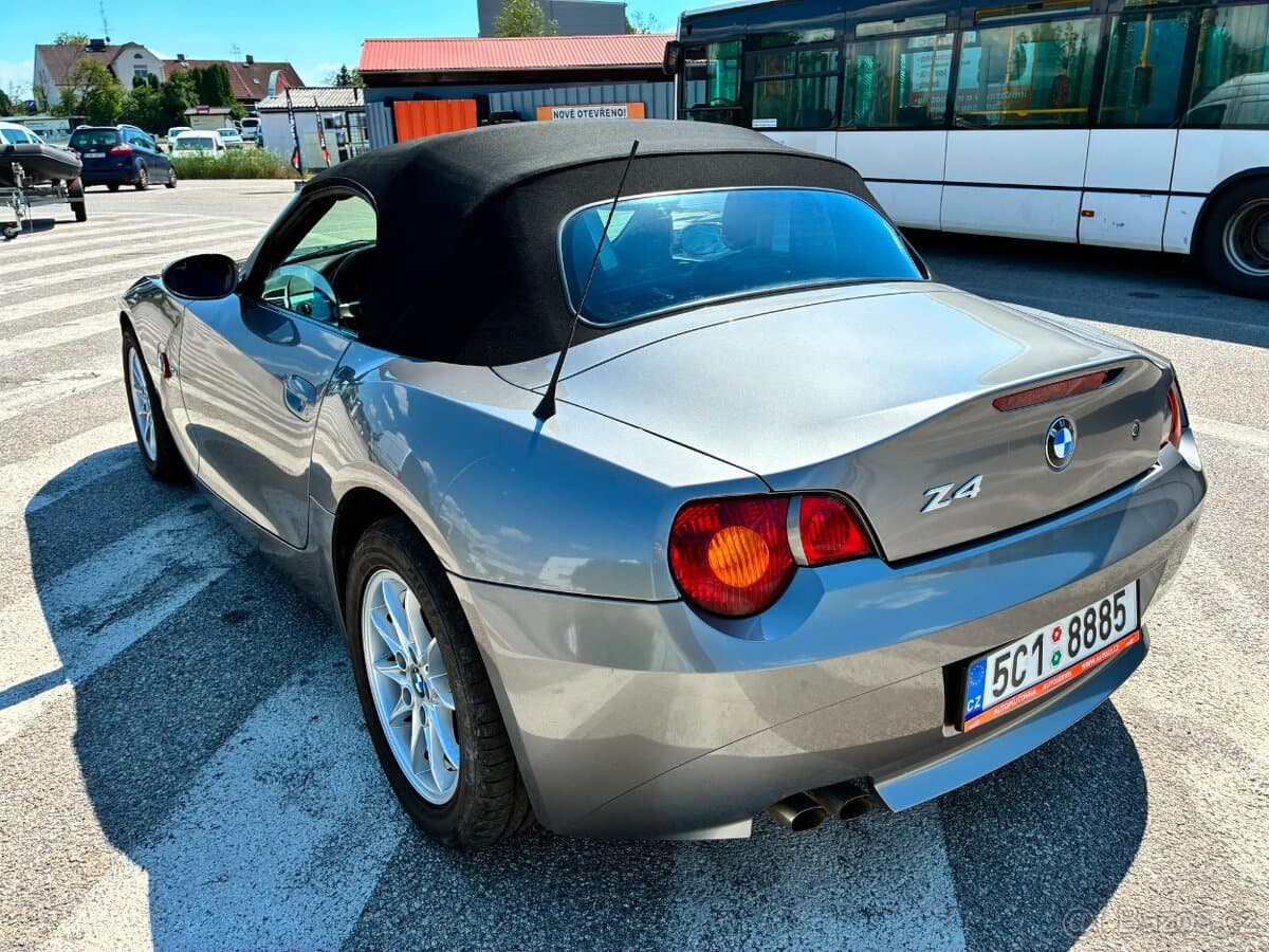 2003 BMW Z4 - 3